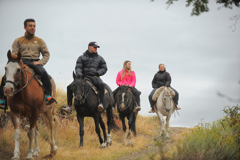 Excursión Cerro Frias Cabalgata En el Calafate